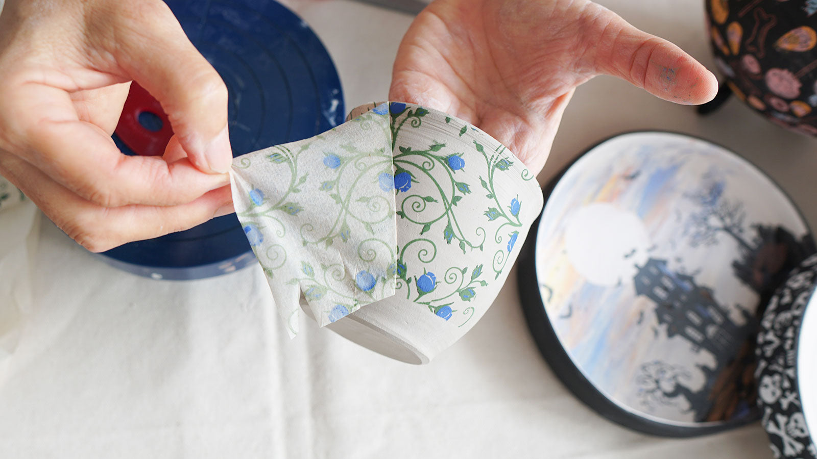 Aazon.co: Underglaze Transfers, Ceraic Decals - Holly | Sanbao