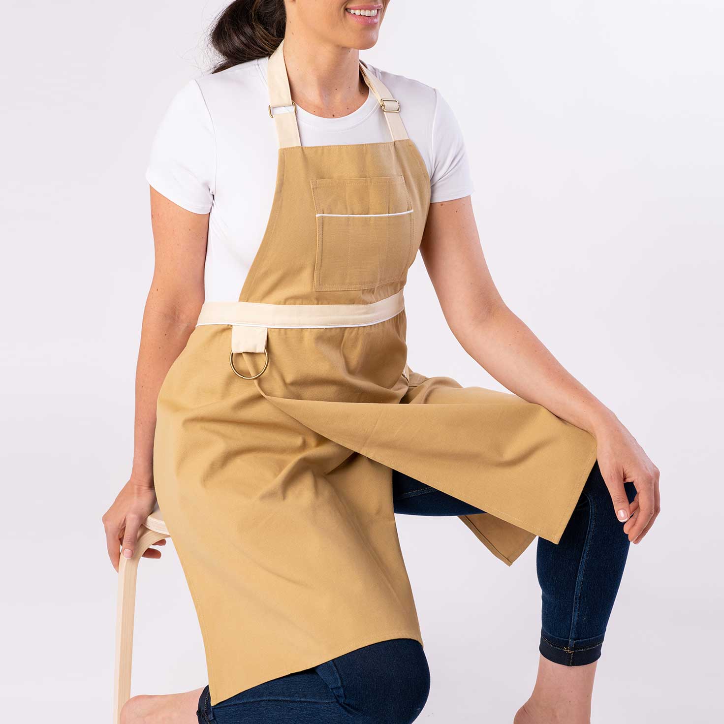 Pottery Apron With Split Leg and Pockets for Pottery Tools